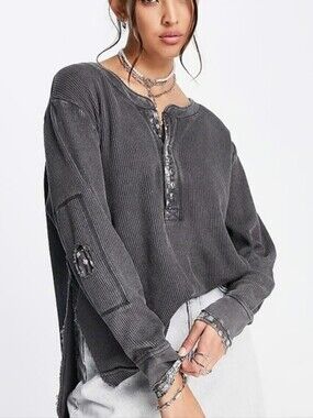 We the Free "Fall For You" Henley, XS